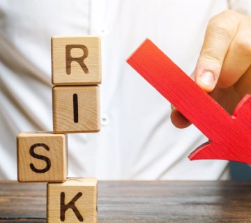 کاهش ریسک در سرمایه‌گذاری - سازندگان برتر